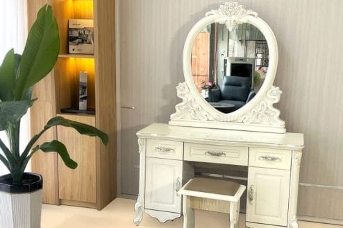 Bàn trang điểm gỗ công nghiệp 03