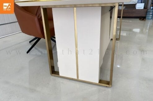 Bàn làm việc hiện đại A001